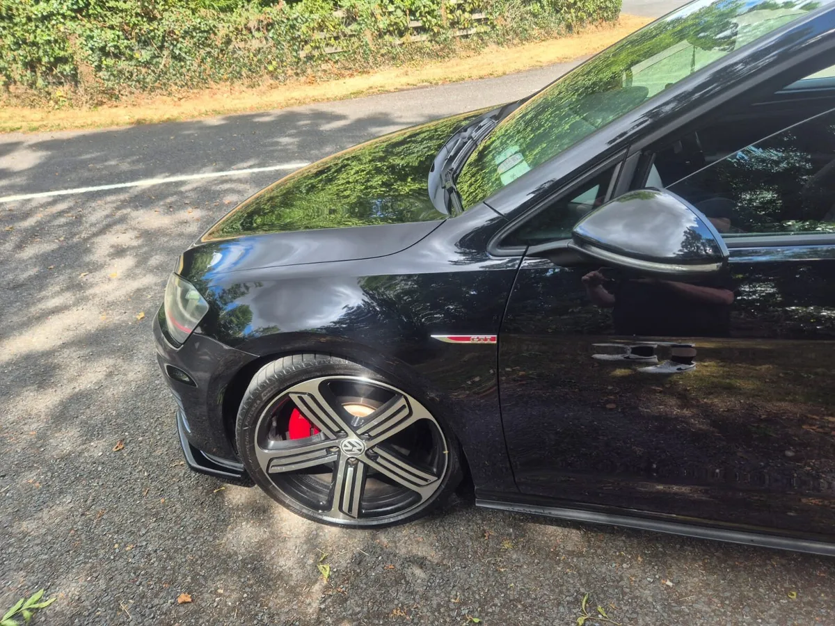 VW GOLF GTI PERFORMANCE - Image 5