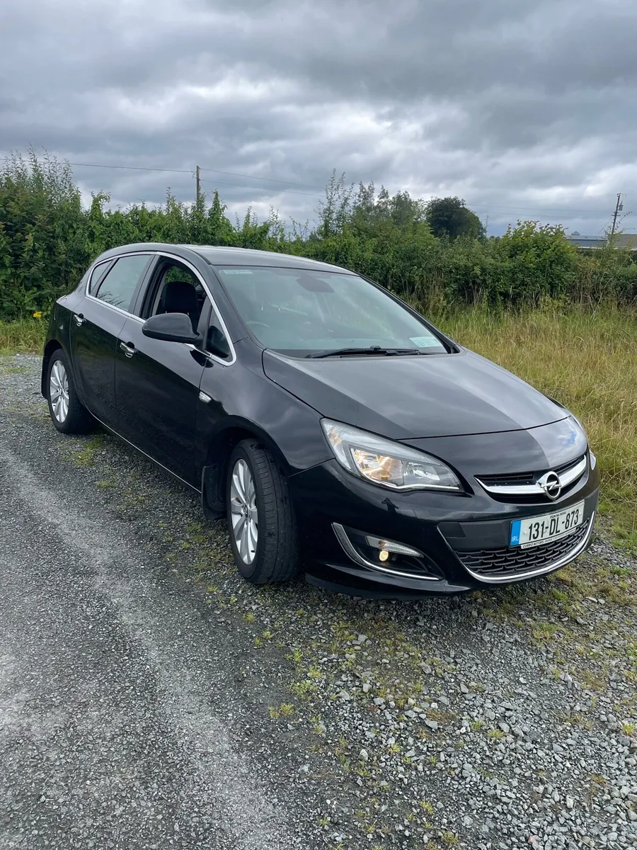 2013 Opel Astra. New NCT 07/27. - Image 1