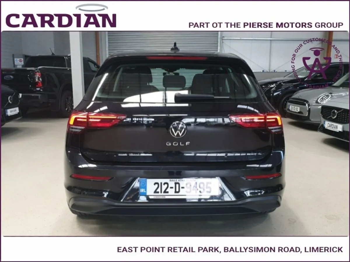 Volkswagen Golf 2.0 TDI 115HP Life - Image 6