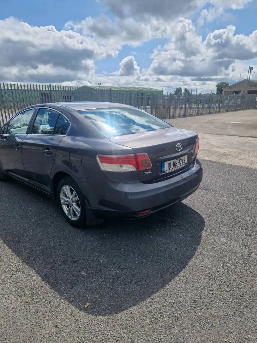 Toyota Avensis - Image 4