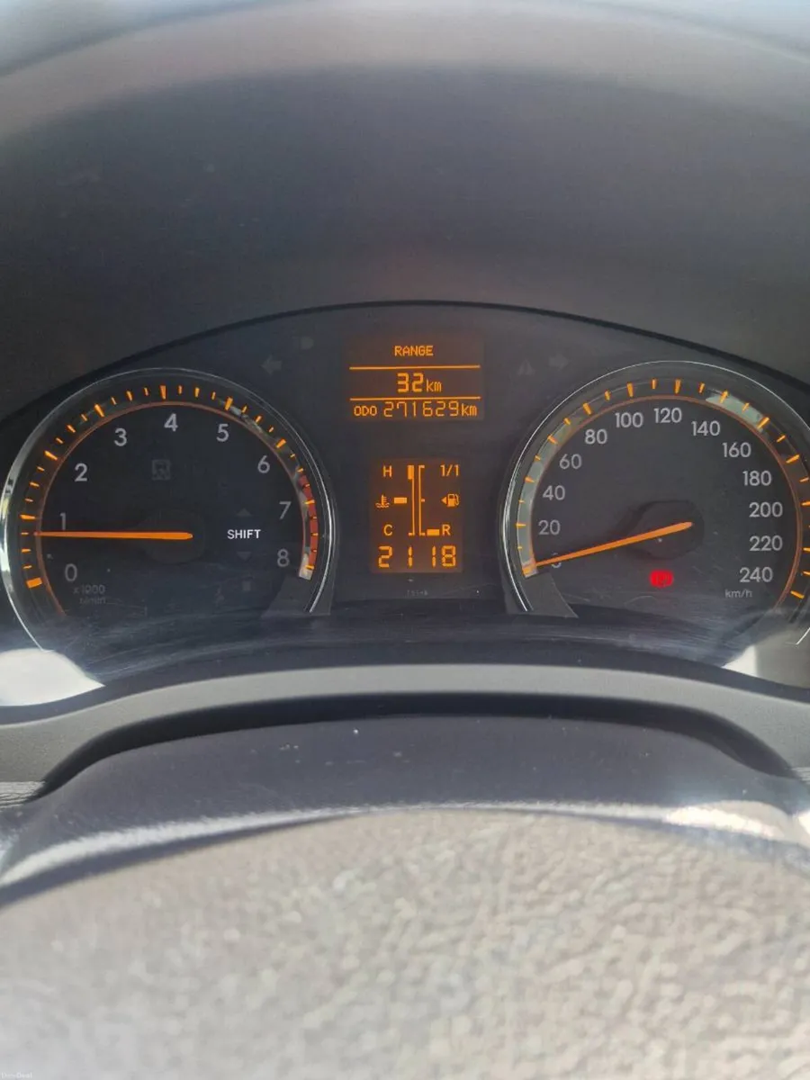 Toyota Avensis - Image 6