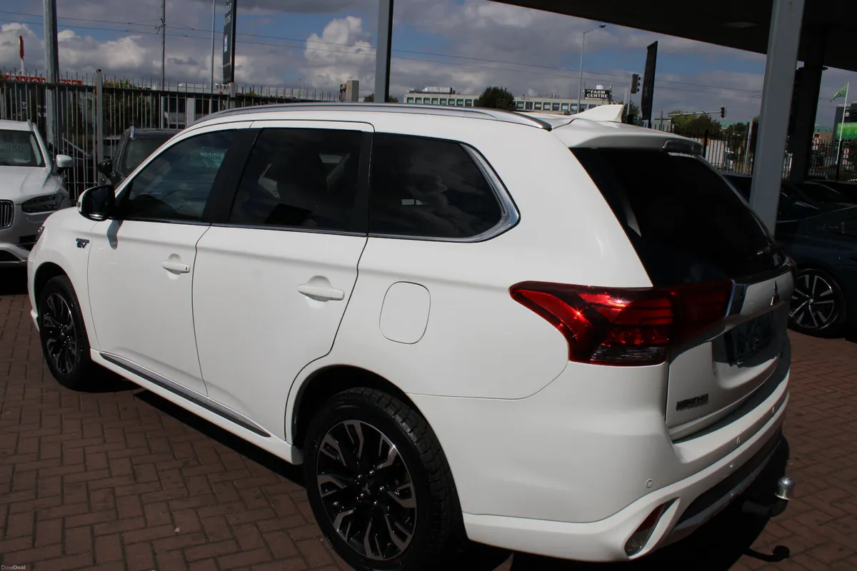 Mitsubishi Outlander 2016 - Image 6