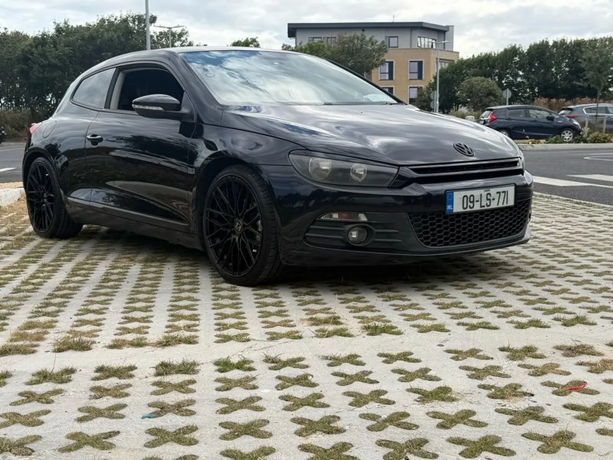 2009 Volkswagen Scirocco - Image 1