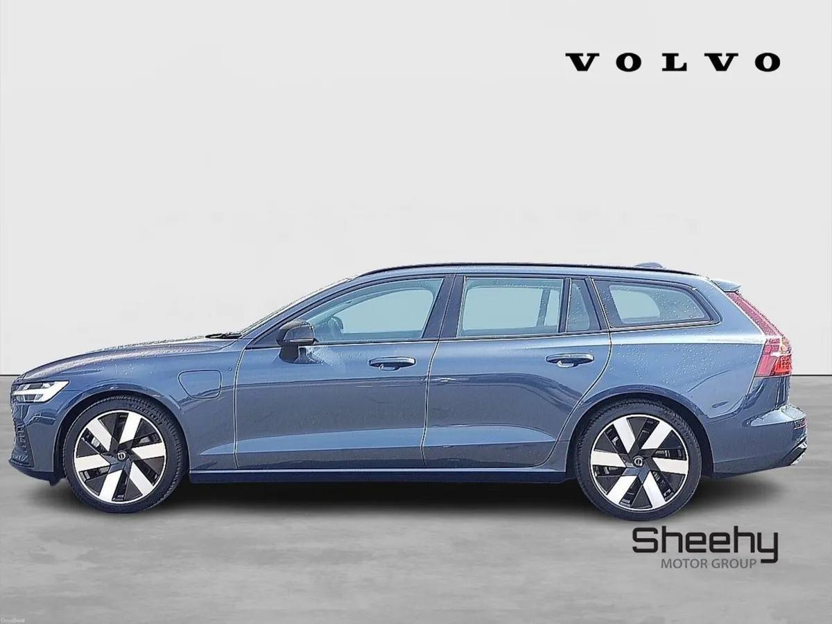 Volvo V60 2.0 T6 18.8kWh Plus Auto AWD - Image 3