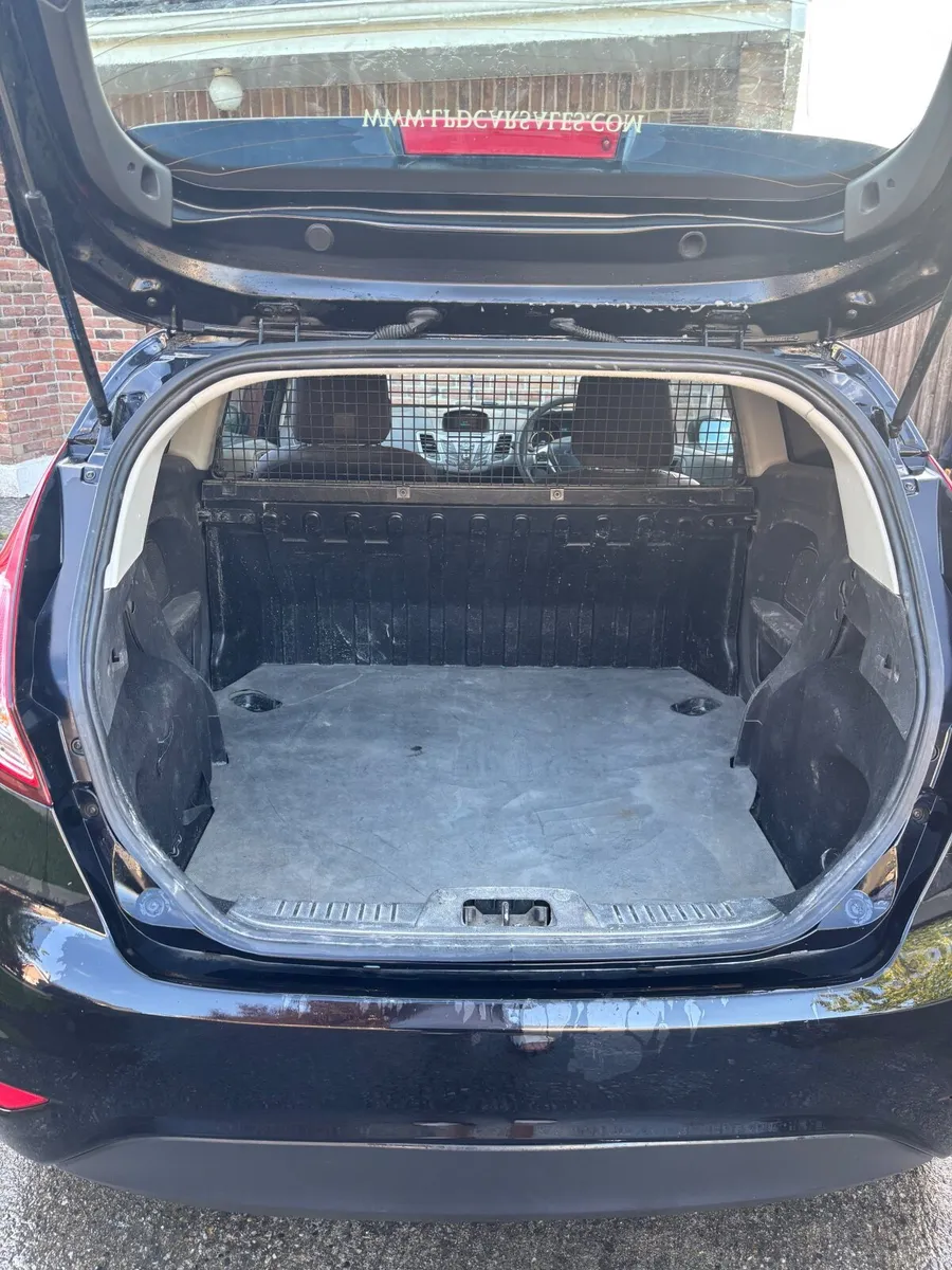 Ford Fiesta Van 2016 - Image 3
