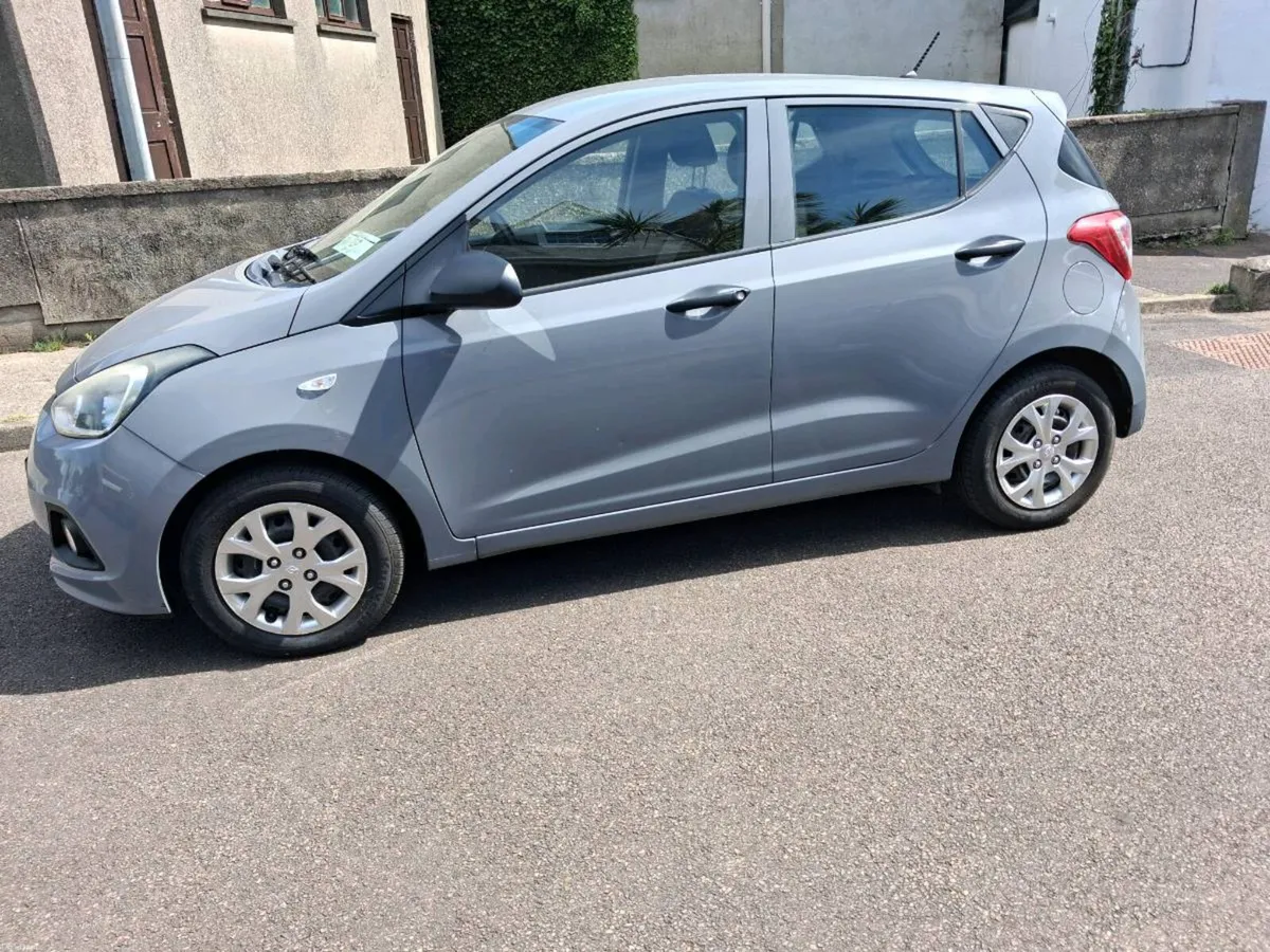 Car - Image 2