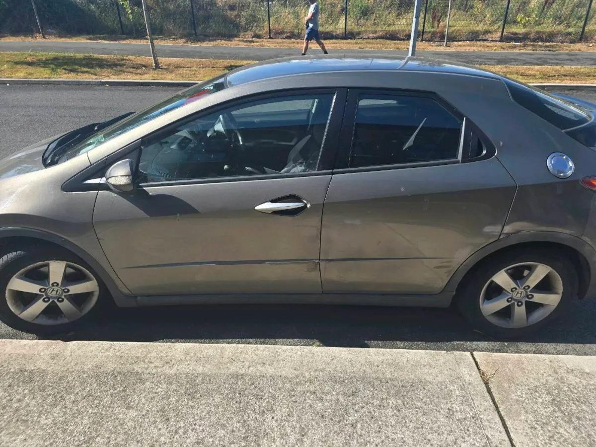 2008 Honda Civic 1.4 petrol - Image 2