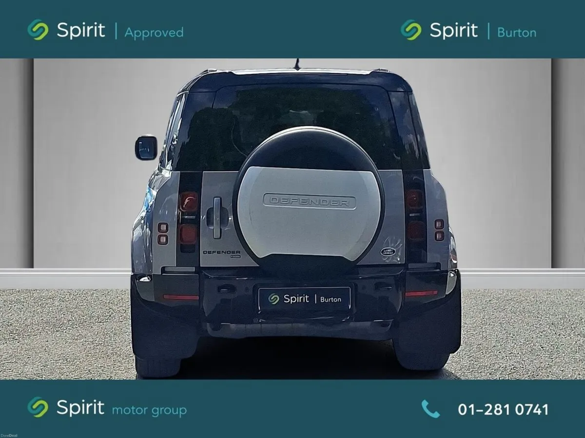 Land Rover Defender X-Dynamic Se Phev - Image 6