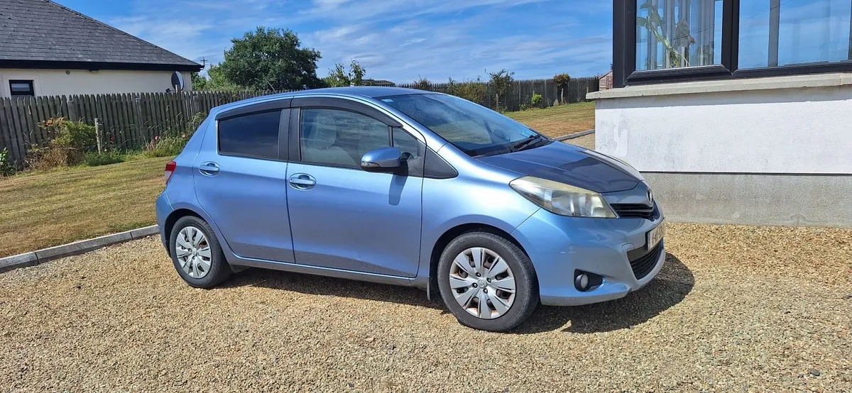 Toyota Vitz 2011 - Image 1