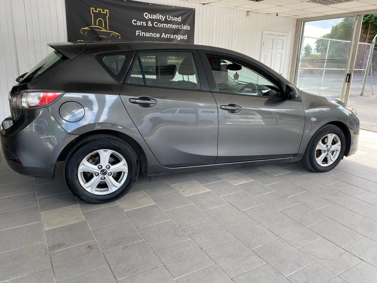 131 Mazda Mazda3 1.6D EXECUTIVE - Image 3