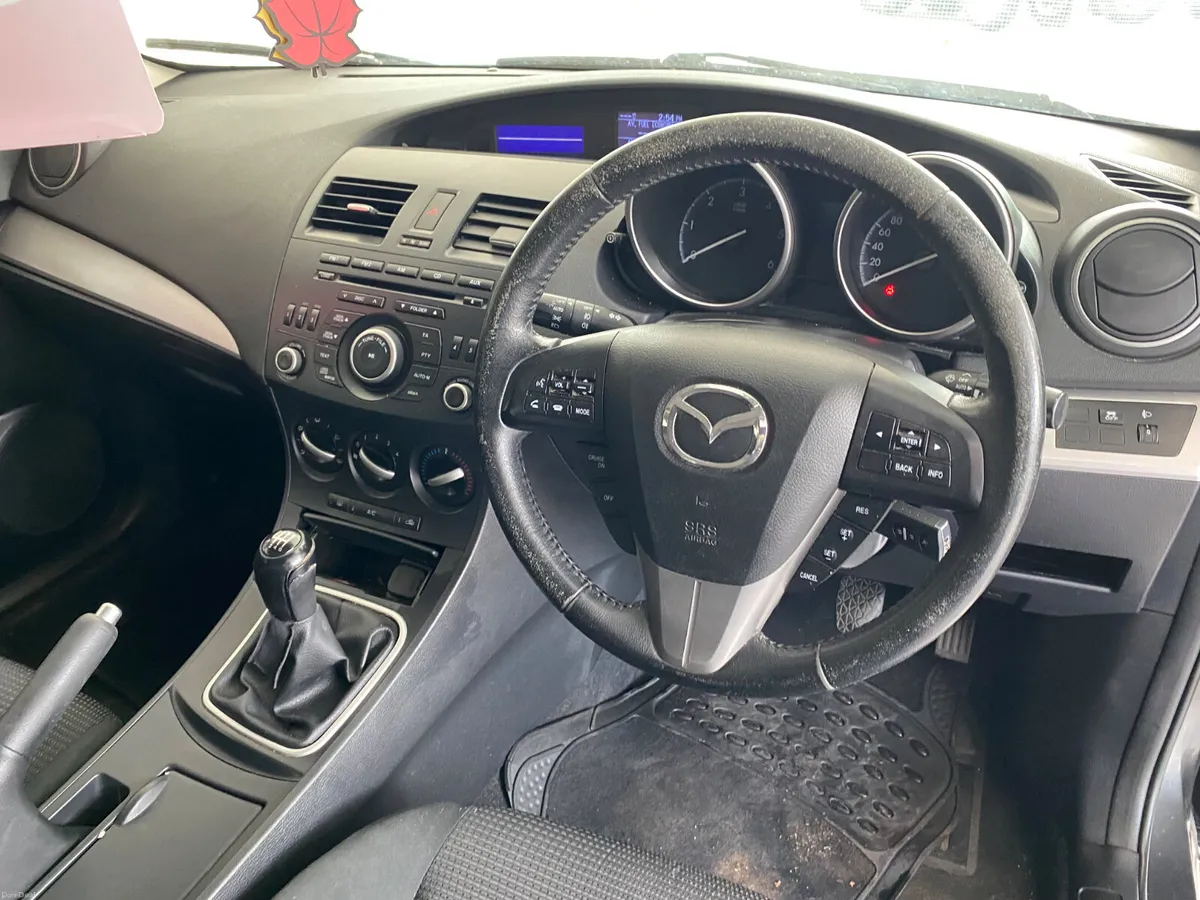 131 Mazda Mazda3 1.6D EXECUTIVE - Image 5