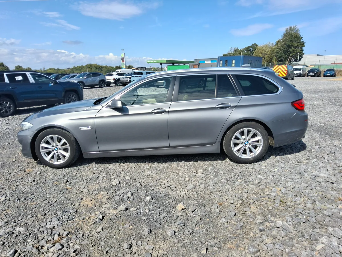 BMW 5-Series 2013 - Image 6