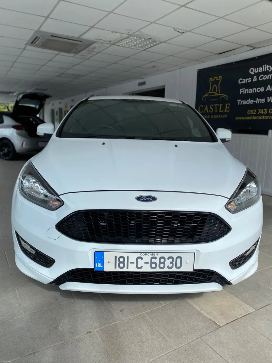 2018 Ford Focus ST-LINE 1.5 TDCi 120PS - Image 4