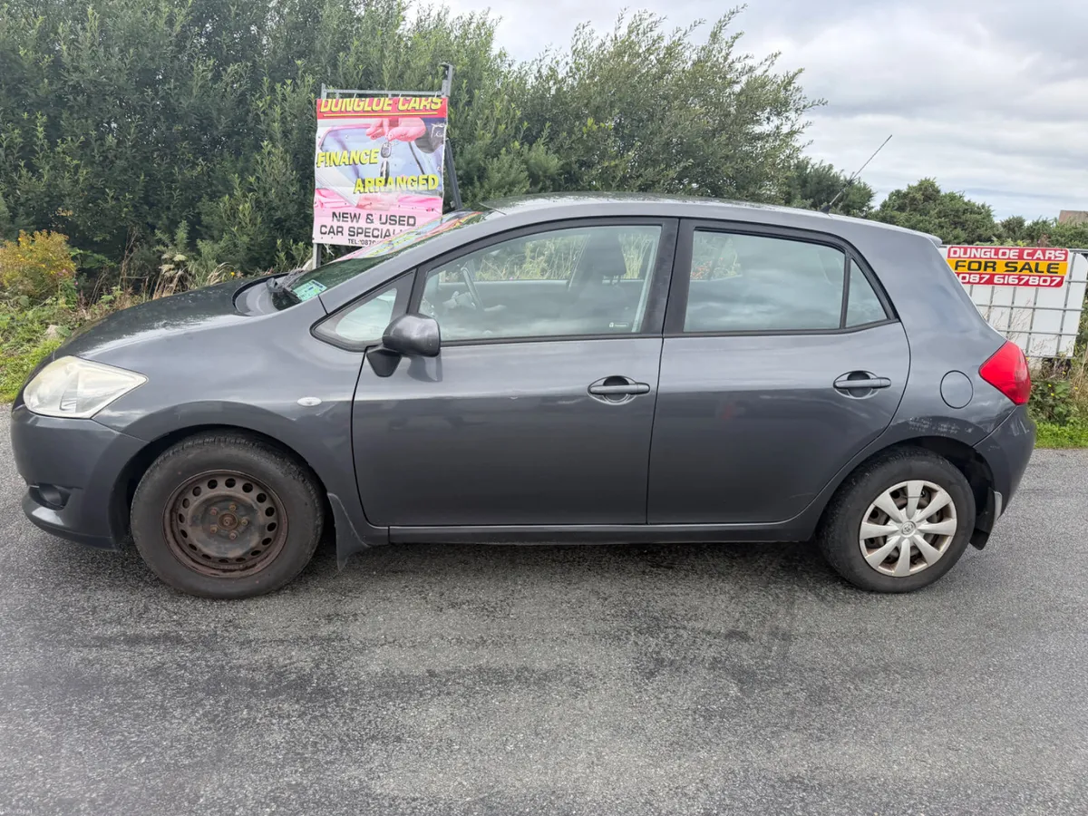 Toyota Auris 2009 - Image 3