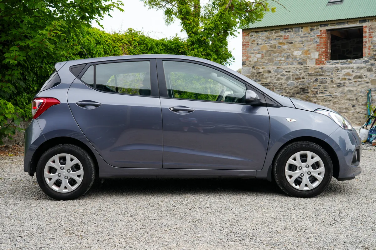 2016 Hyundai i10 Petrol Manual - Image 6
