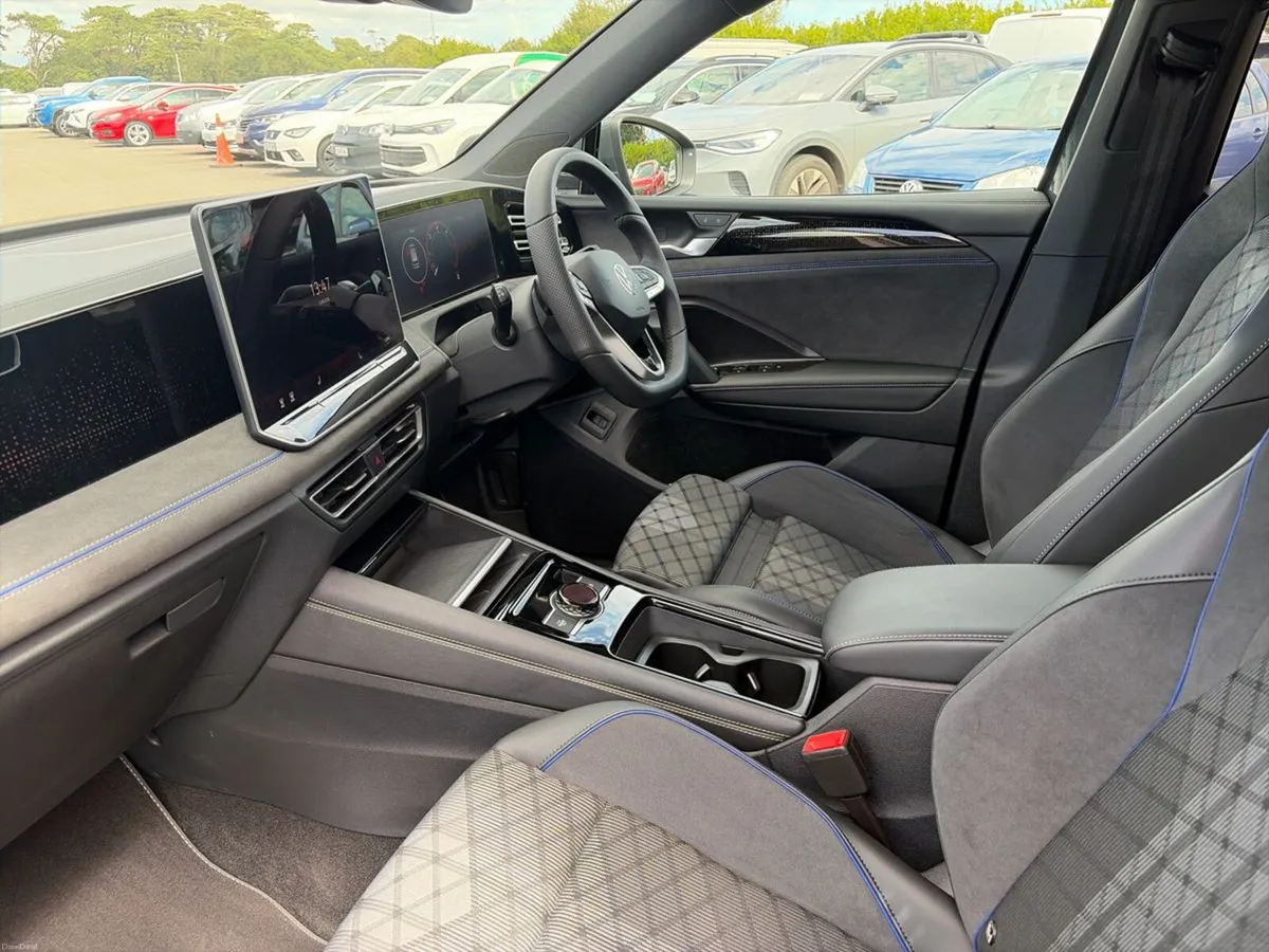Volkswagen Tiguan R-Line 75 2.0TDI DSG 150HP - Image 2