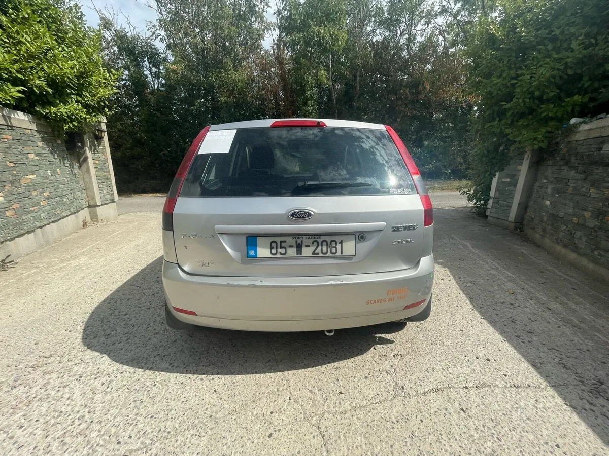 Ford fiesta - Image 5