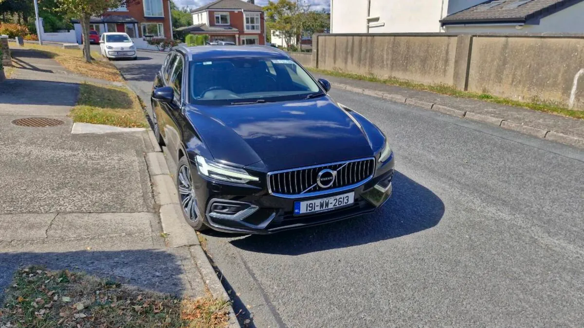 Volvo V60 Inscription+ 2019 - Image 1