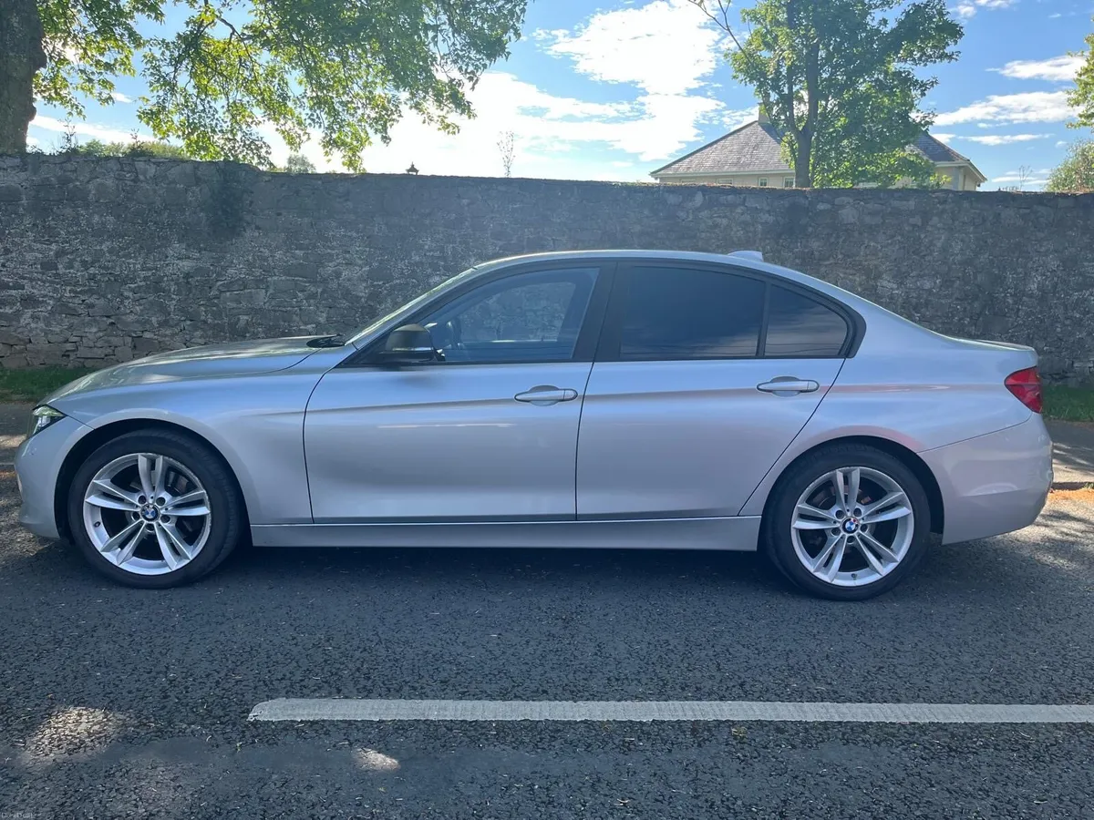 BMW 3 Series - Image 3