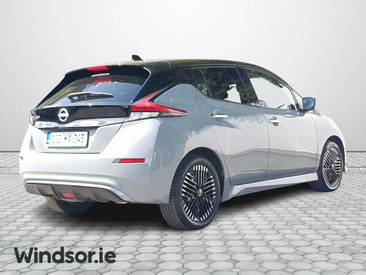 Nissan Leaf Leaf SV Premium 40 kWh - Image 2
