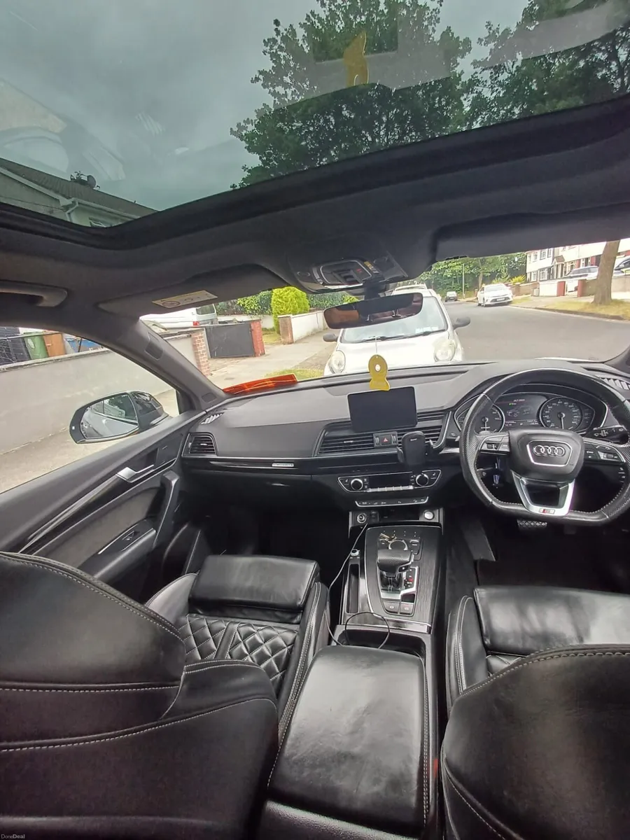 Audi Q5 50 TFSI e Quattro Black Edition – PHEV - Image 2