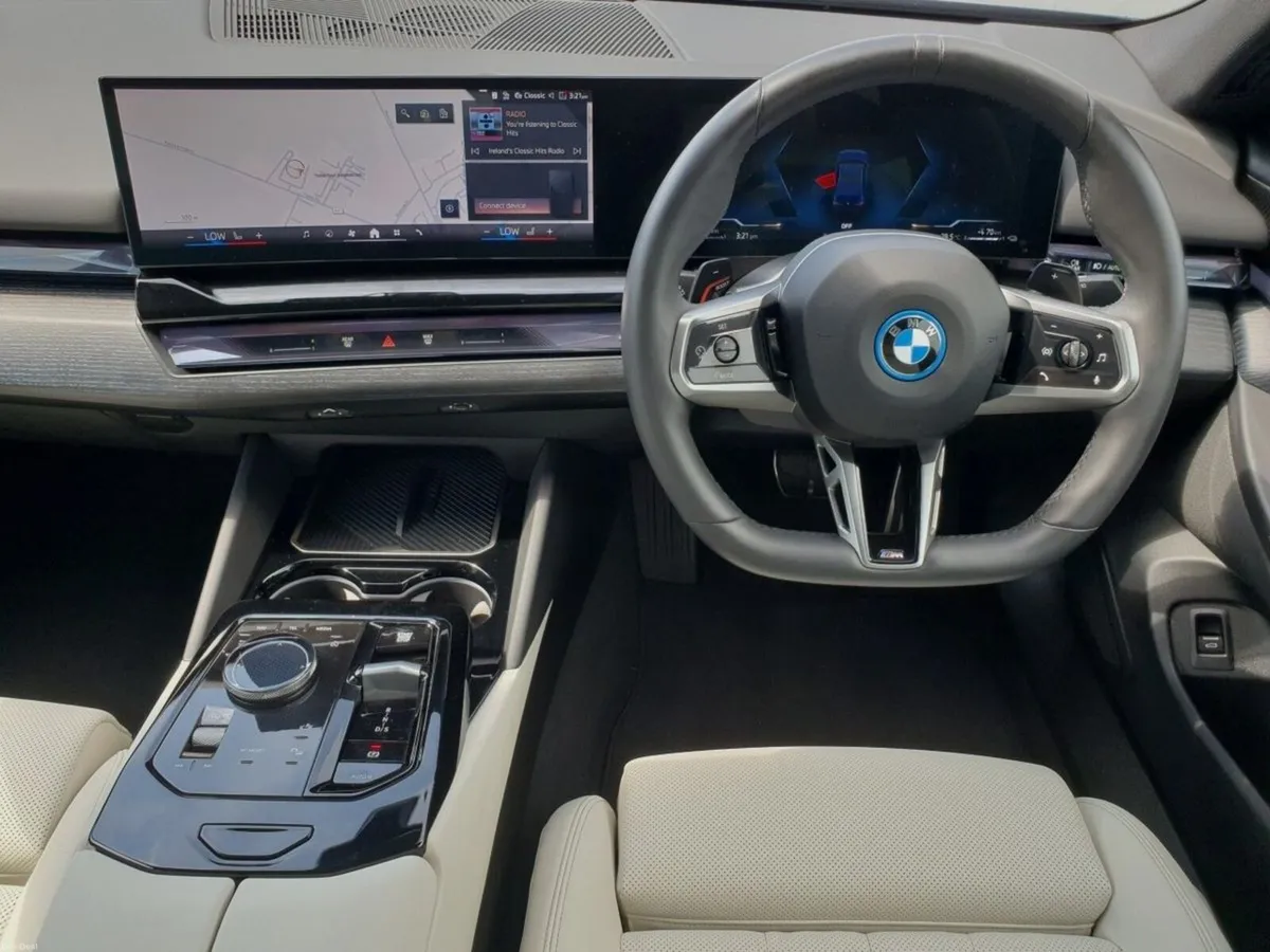 BMW 5-Series 530e M Sport Saloon - Image 5