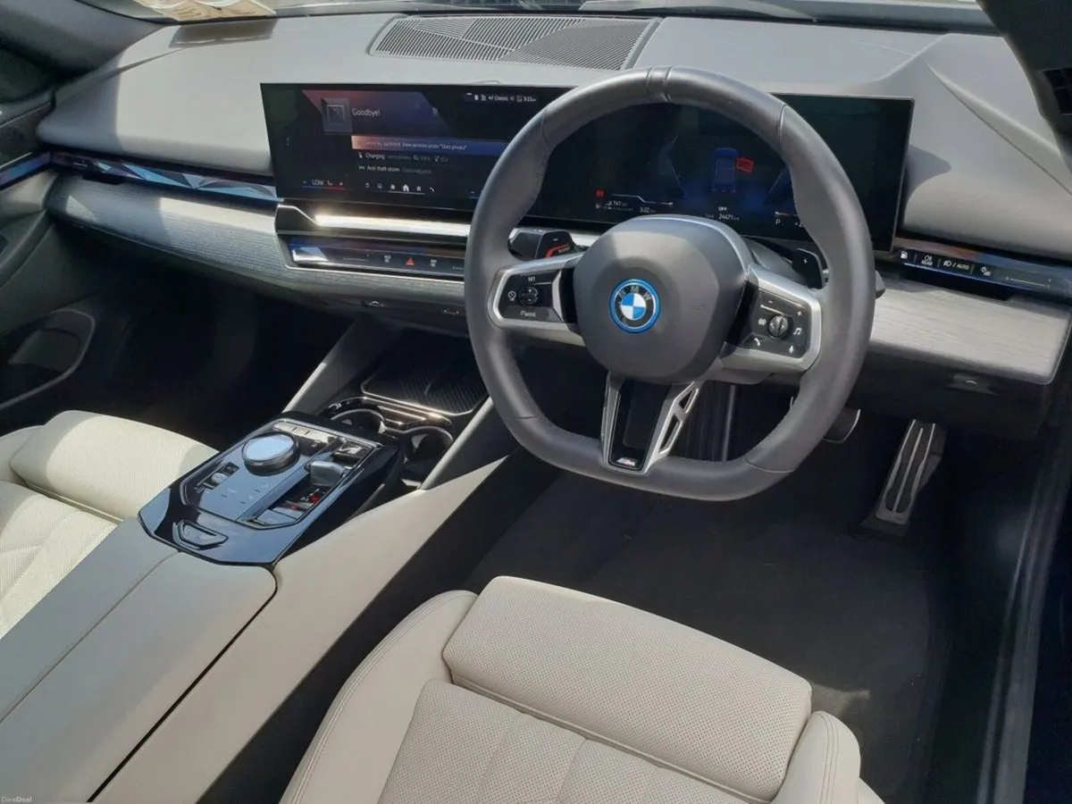BMW 5-Series 530e M Sport Saloon - Image 6