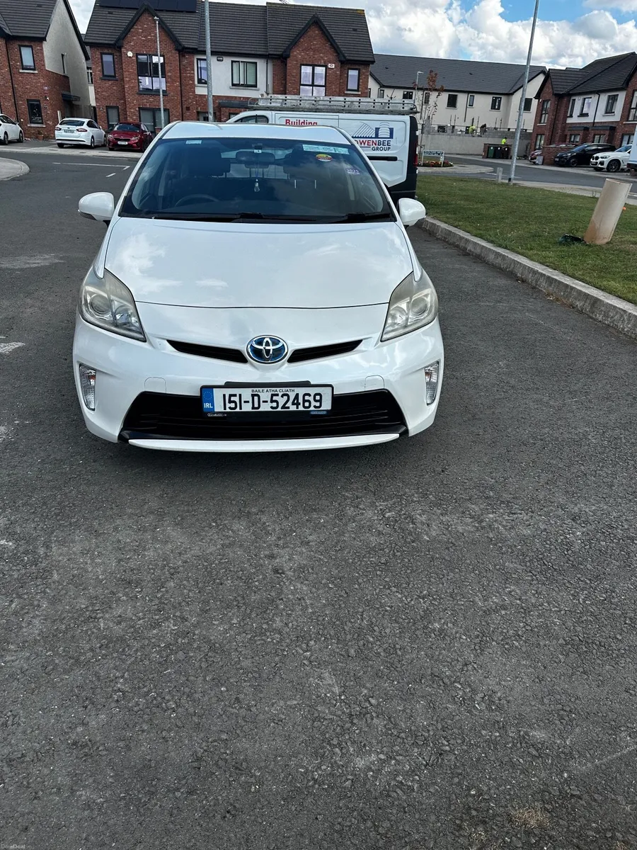 Toyota Prius 2015 - Image 1