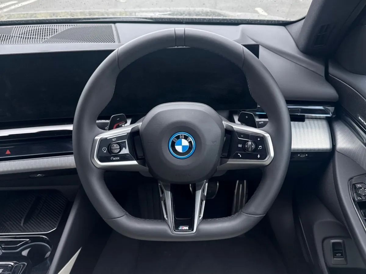 BMW 5-Series 530e M Sport Saloon - Image 5