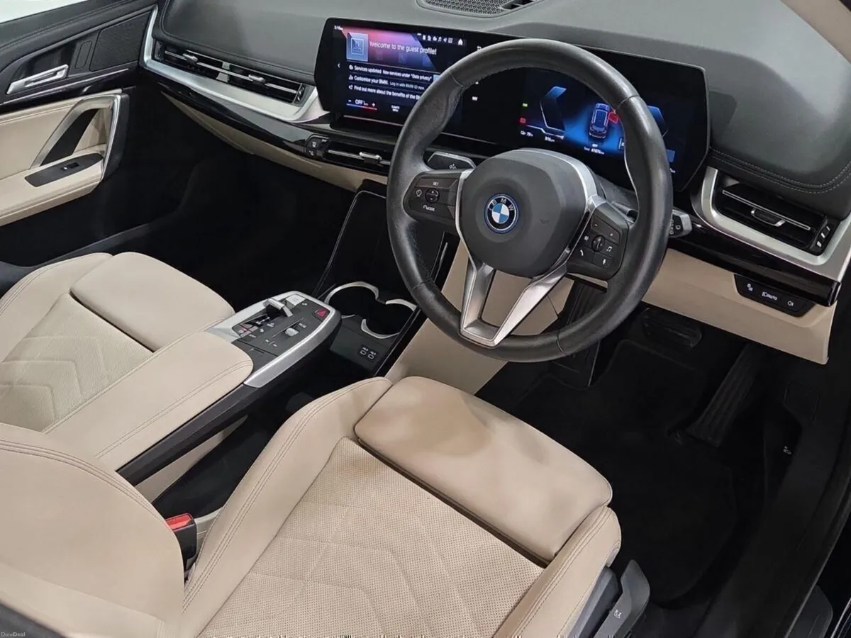 BMW iX1 xDrive30 xLine - Image 6