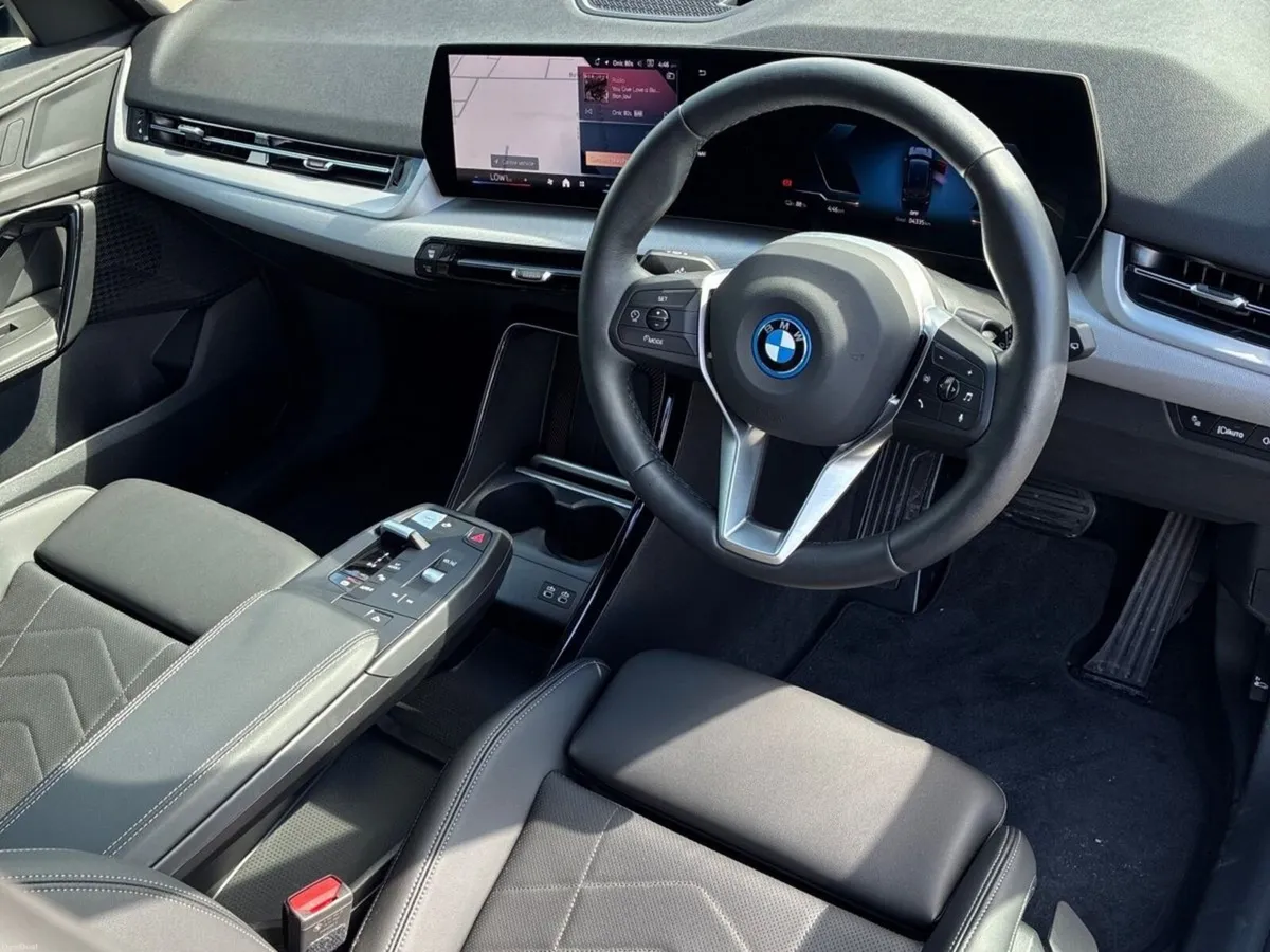 BMW iX1 eDrive20 Sport - Image 6