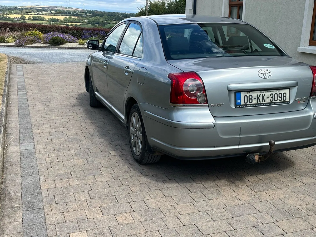 Toyota Avensis 1.6l Petrol - Image 3