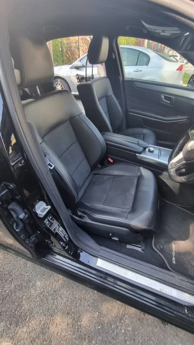 Mercedes-Benz E300 2015 - Image 6