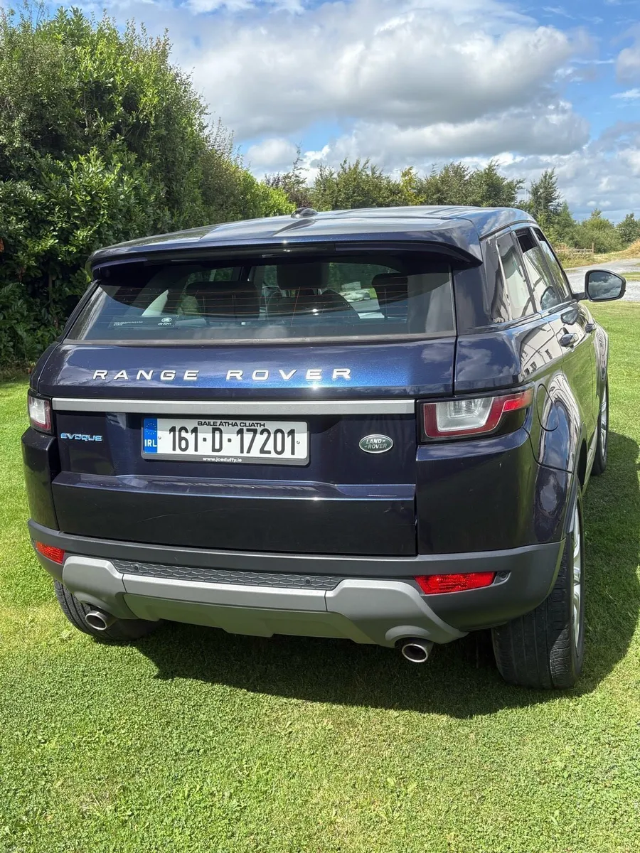 Car - Image 4