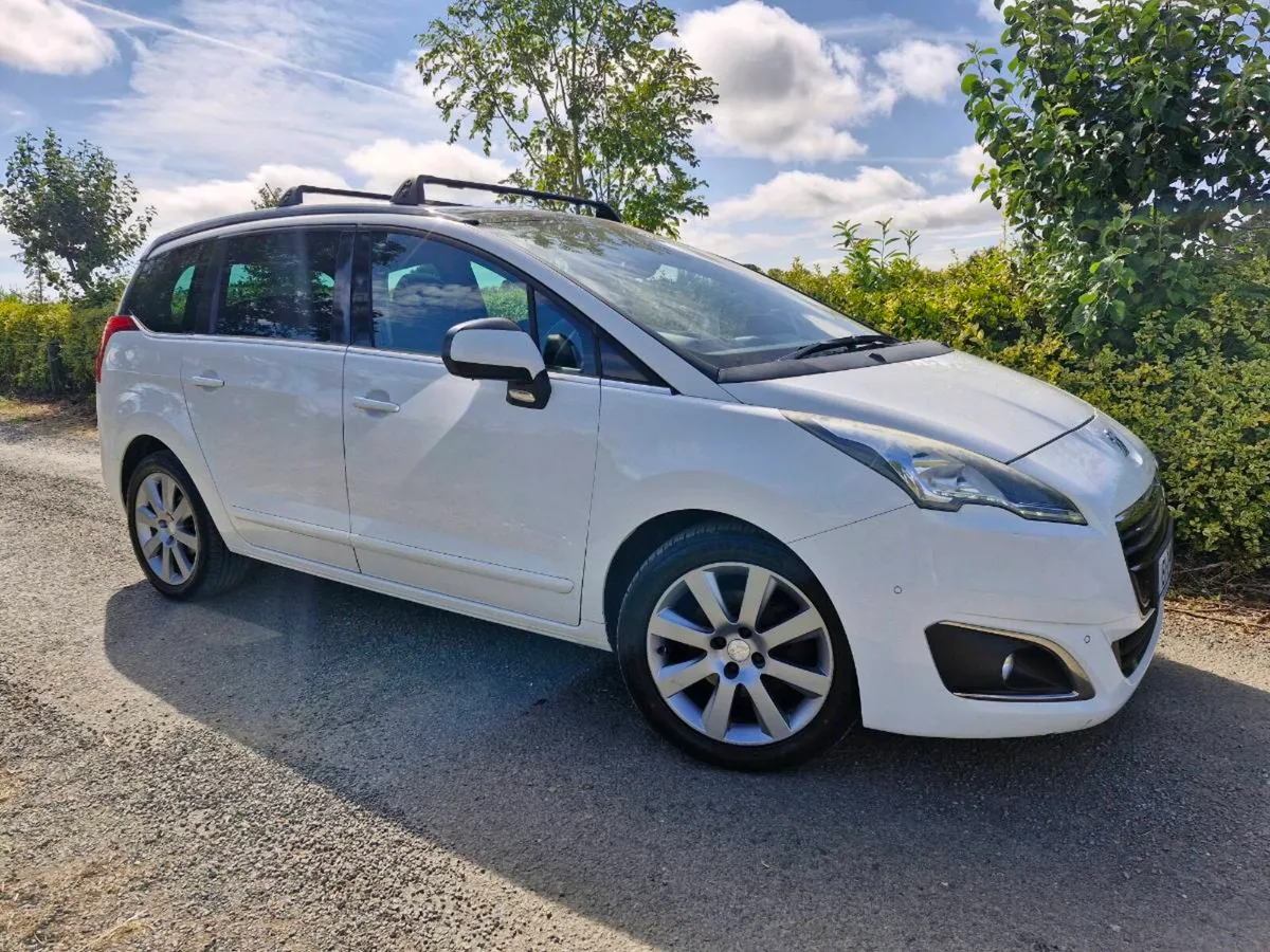 Peugeot 5008 7 seater - Image 2
