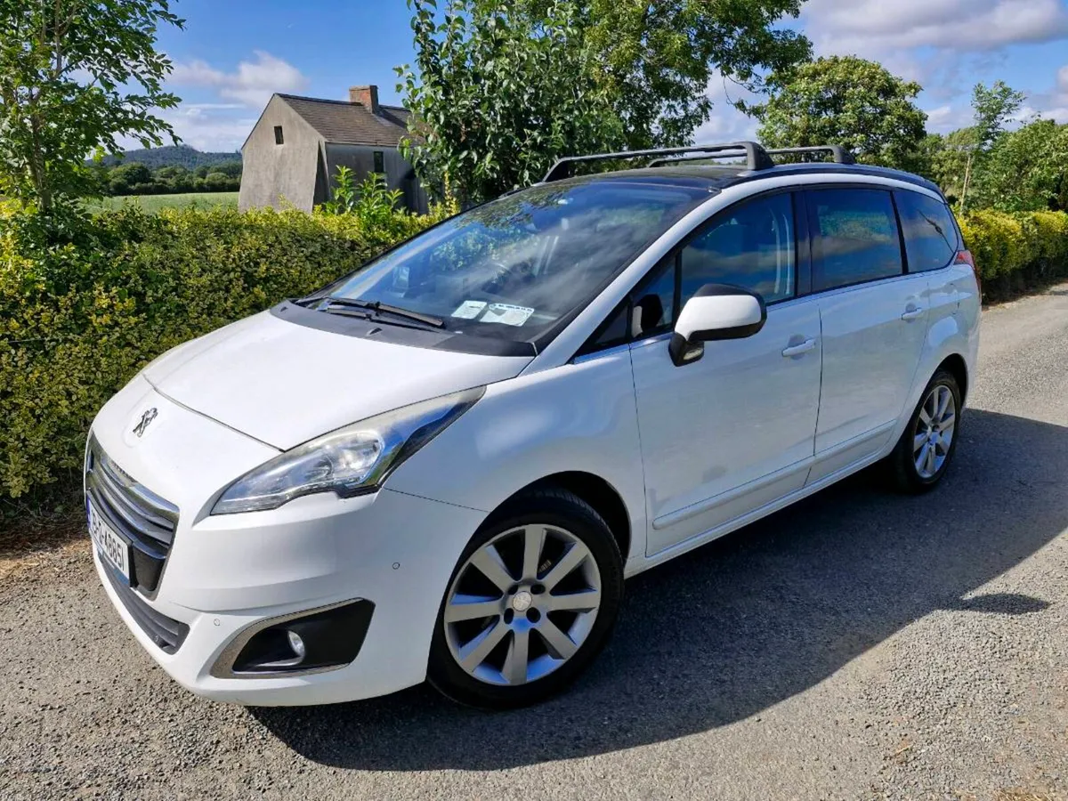 Peugeot 5008 7 seater - Image 3