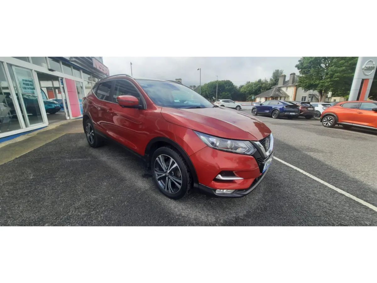 Nissan Qashqai 1.5 SV PREMIUM PART LS MY1 4DR - Image 3