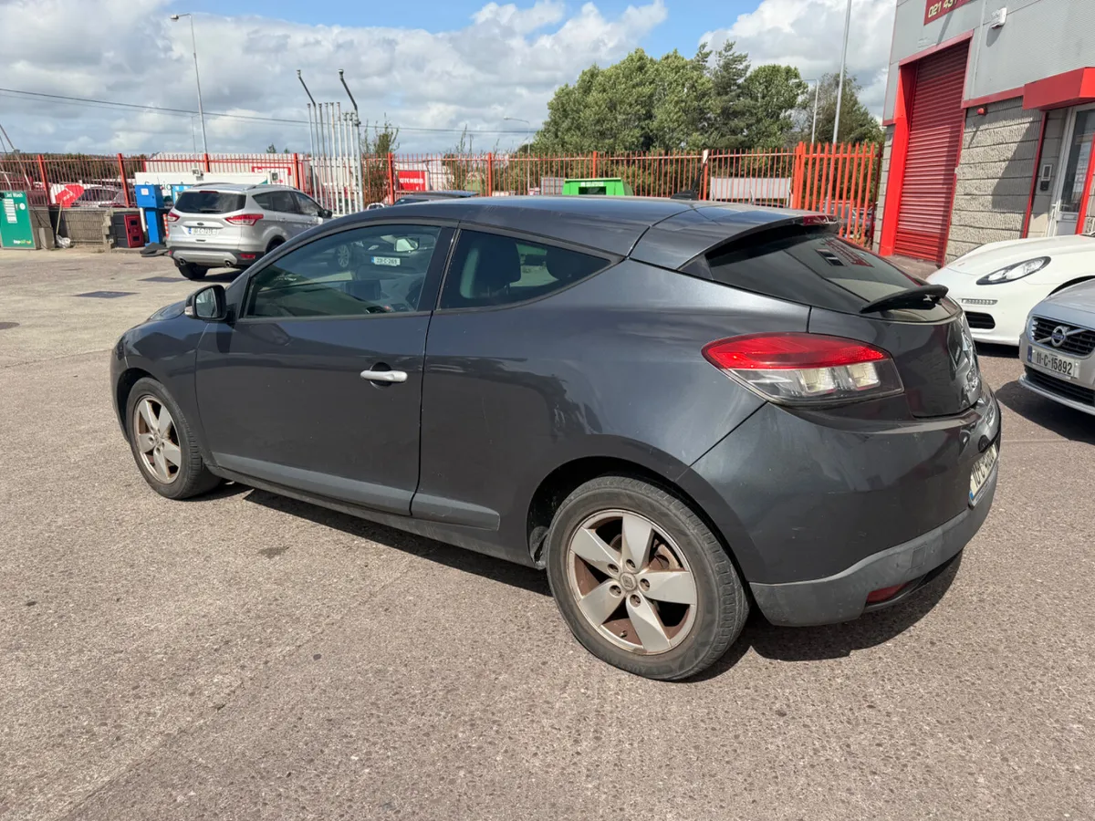 2010 Renault Megane - Image 5
