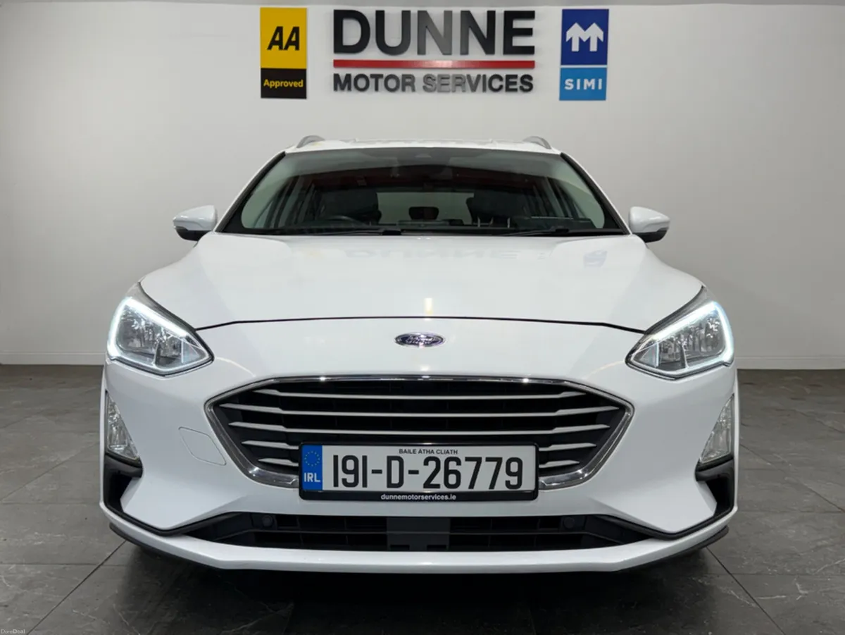 Ford Focus ZETEC 1.5 TDCI 120PS 6SPEED 4DR - Image 3