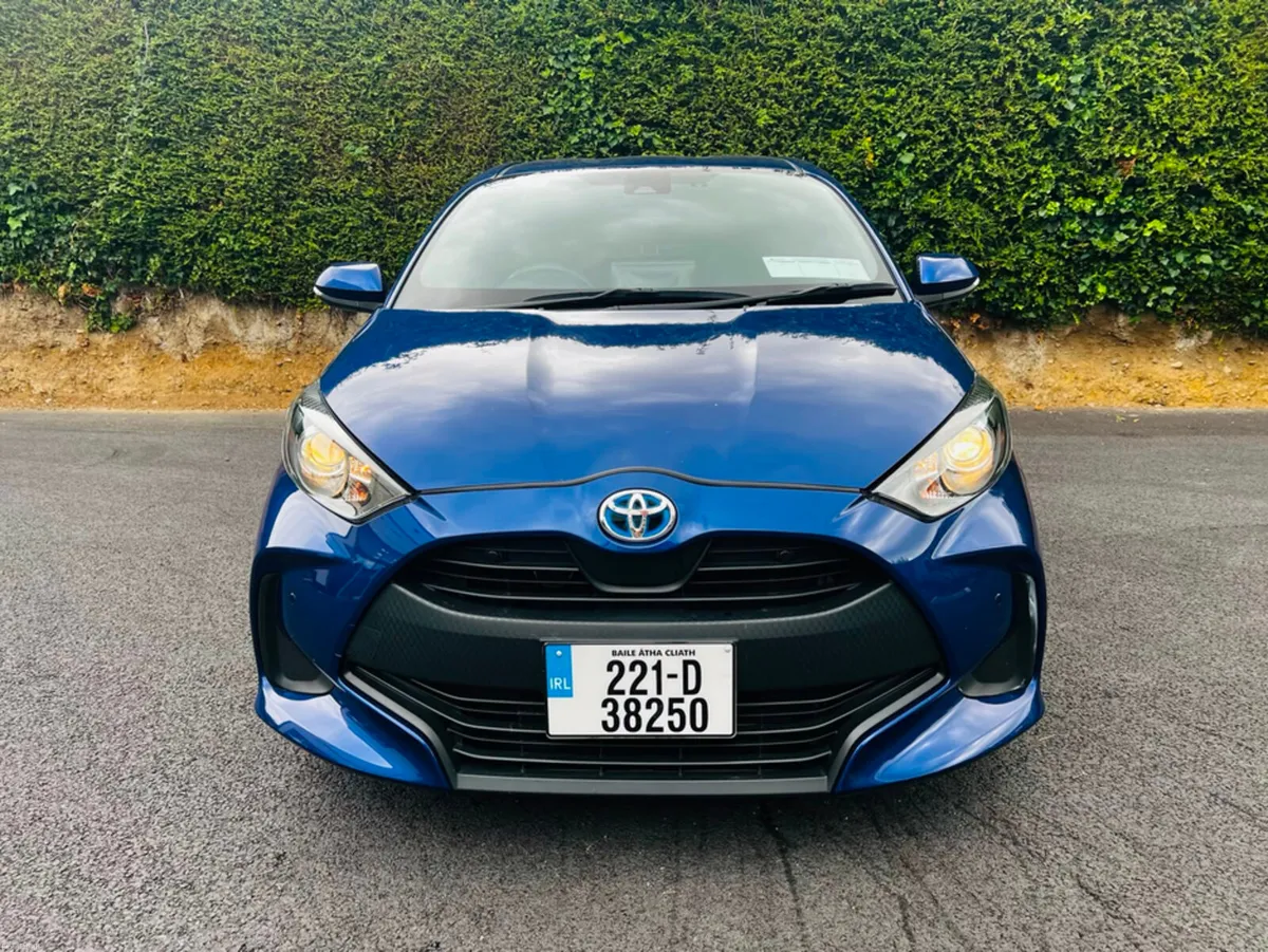 Toyota Yaris FINANCE AVAILABLE FROM €74 P/W - Image 4
