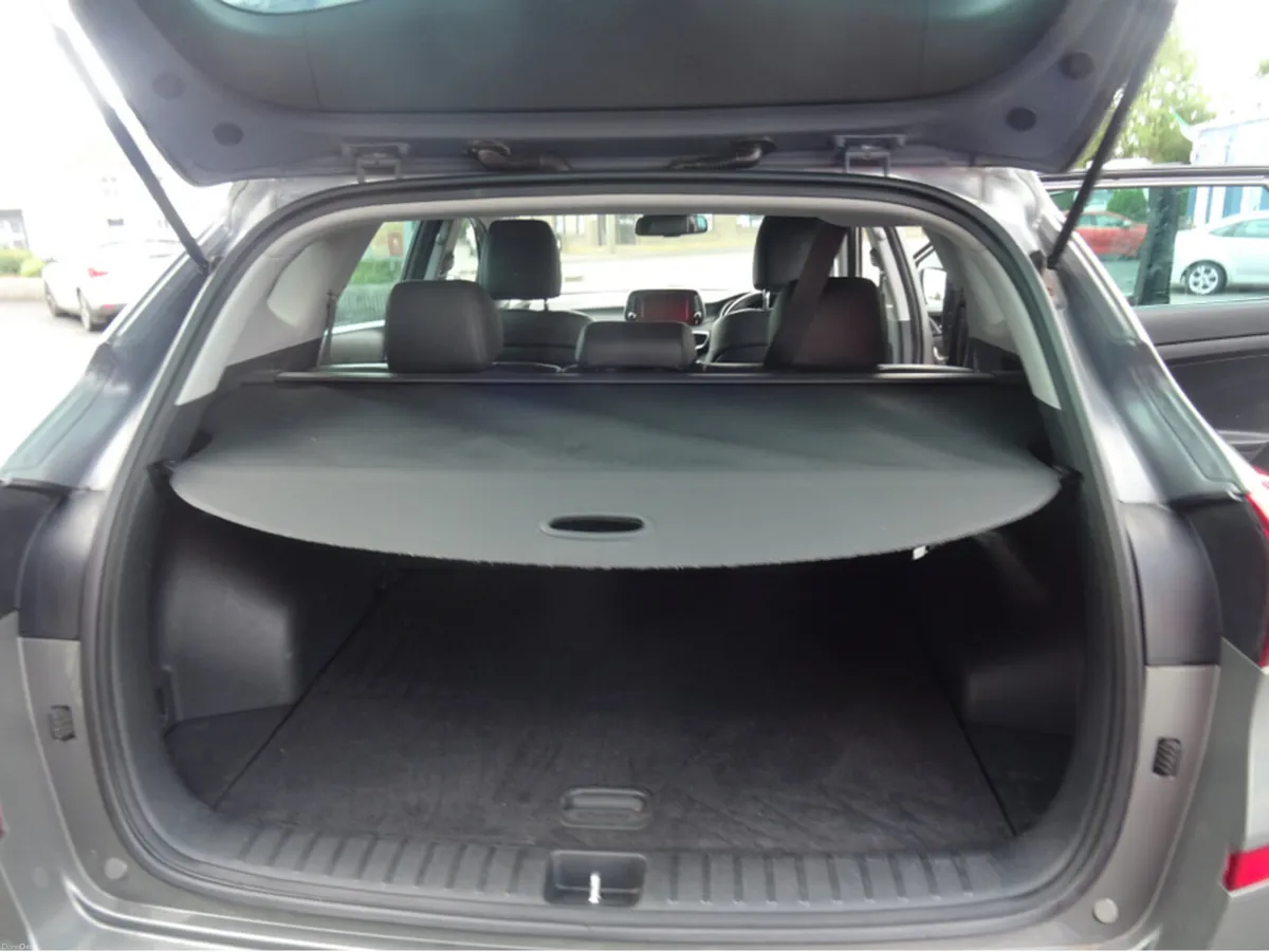 Hyundai Tucson IX35 EXECUTIVE PLUS 5DR - Image 6