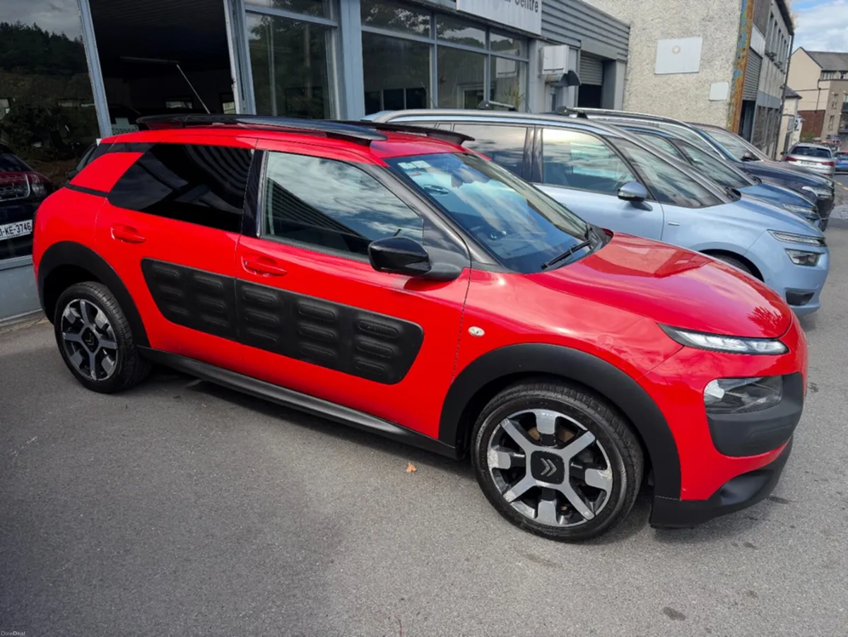 Citroen C4 Cactus BLUE HDI 100 4DR - Image 3