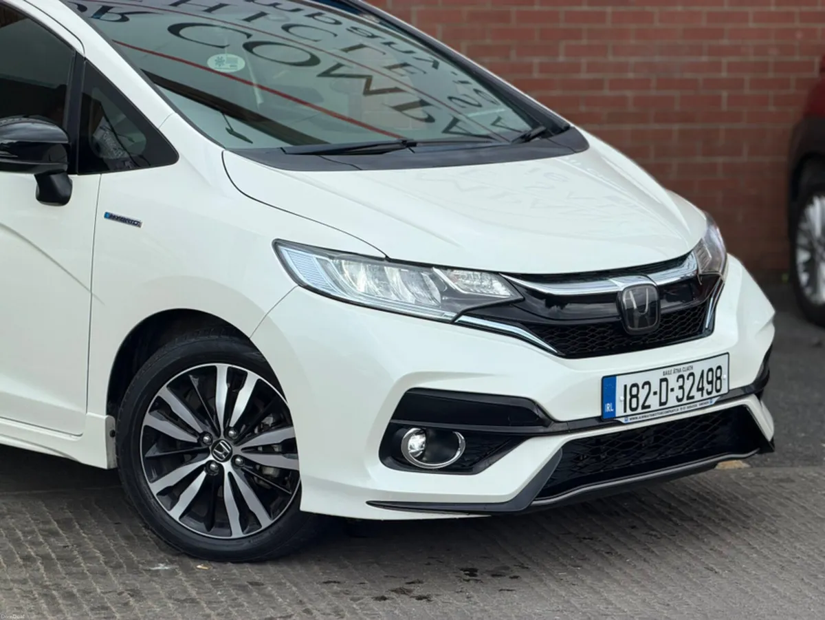 Honda Fit 1.5 HYBRID RS AUTO 5DR - Image 6