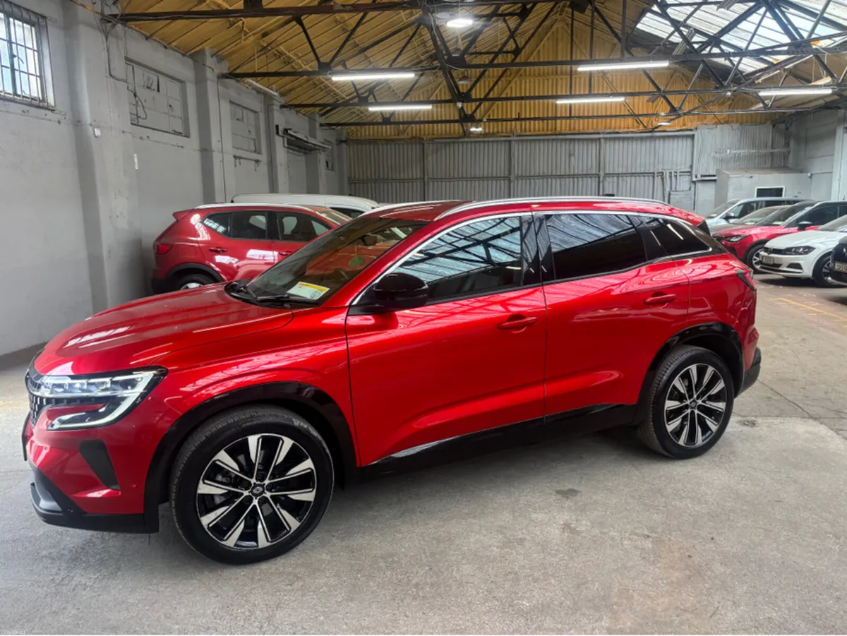 Renault Austral TECHNO E-TECH HYBRID 5 - Image 6