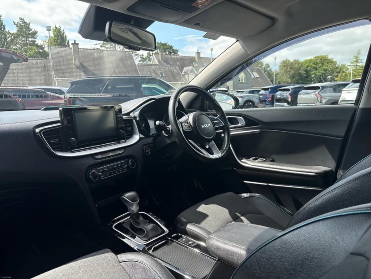 Kia Ceed PE SW PHEV 6DR AUTO - Image 3