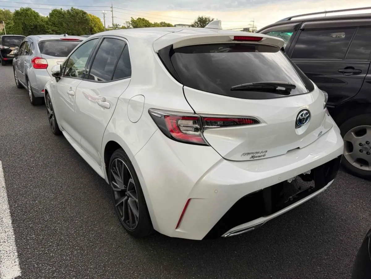 Toyota Corolla SPORTS HYBRID G Z - Image 6