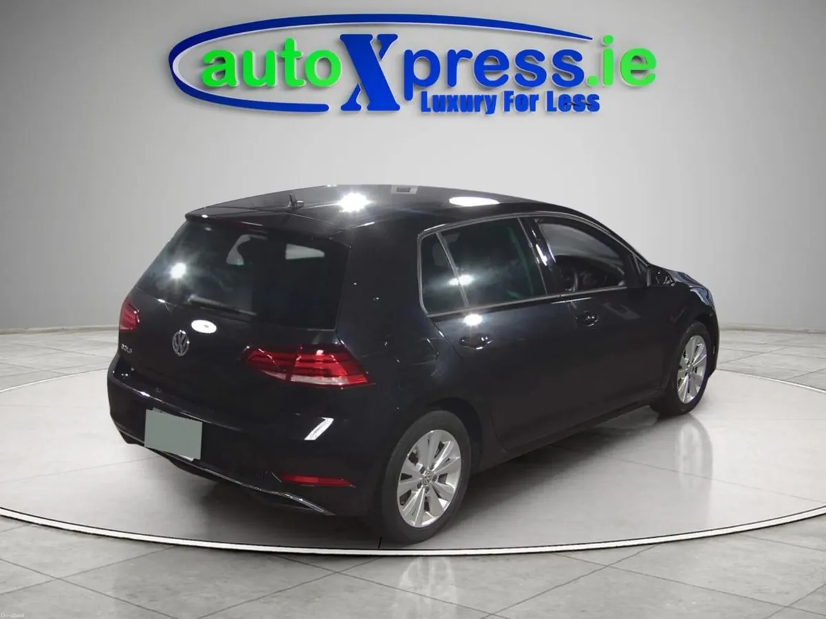 Volkswagen Golf 1.2 TSI COMFORTLINE, Low mileage, - Image 6