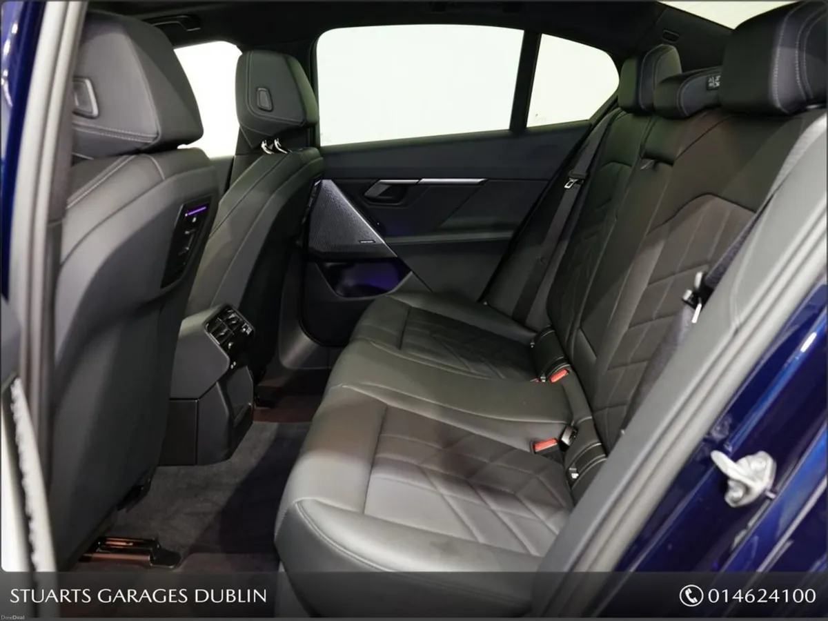 BMW 5-Series 2 X PACKS AND PANORAMIC GLASS ROOF: T - Image 5