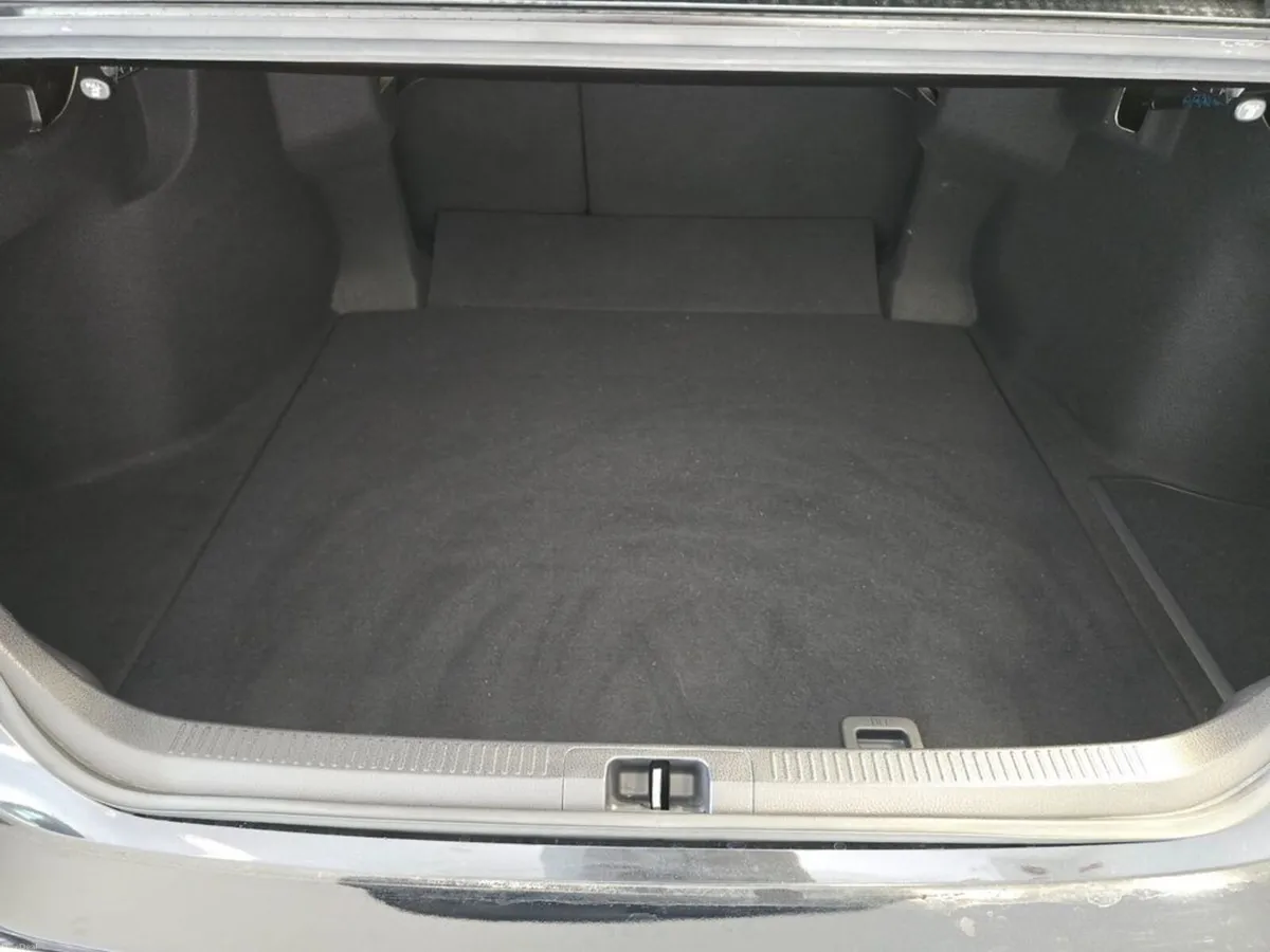 Toyota Camry Hybrid World Sport Edition * Best Spe - Image 6