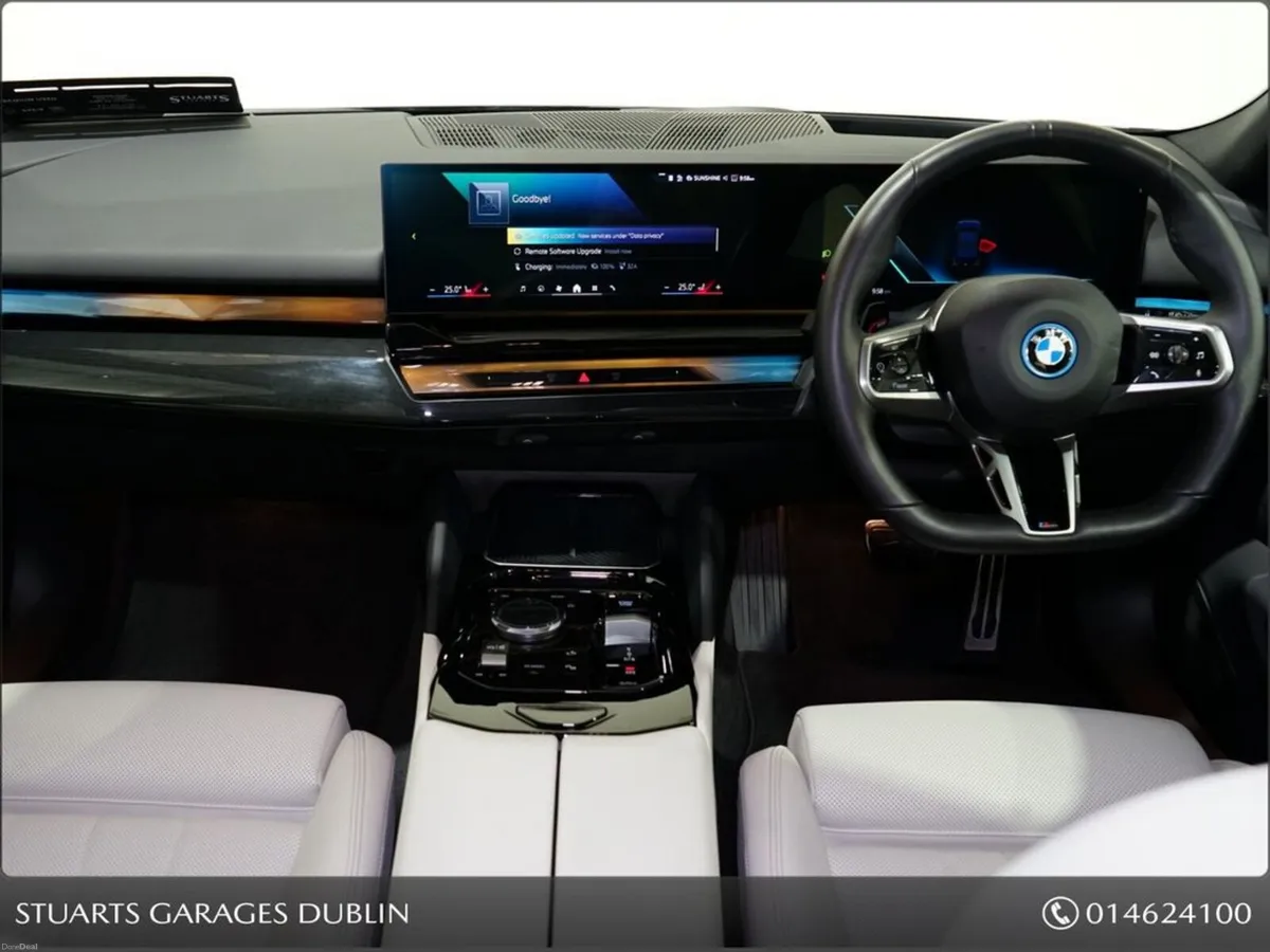 BMW 5-Series 252 REG: PANORAMIC SUNROOF, COMFORT P - Image 4
